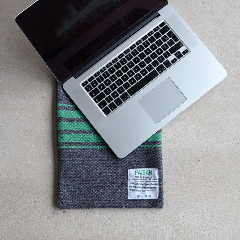 La housse pour ordinateur portable en fibres recyclées PAïSAN