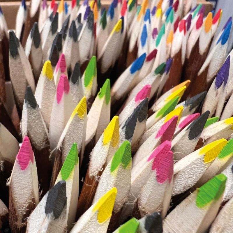 Les crayons 3 couleurs fluos en bois d'osier PAïSAN