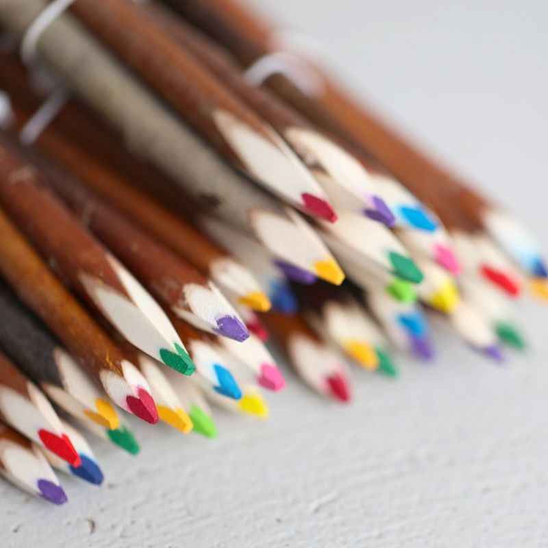 Fagot de 5 crayons de couleur en bois d'osier PAïSAN