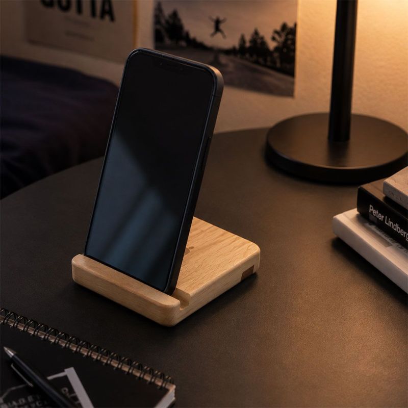 Le support de téléphone et tablette en bois de hêtre massif français PAïSAN